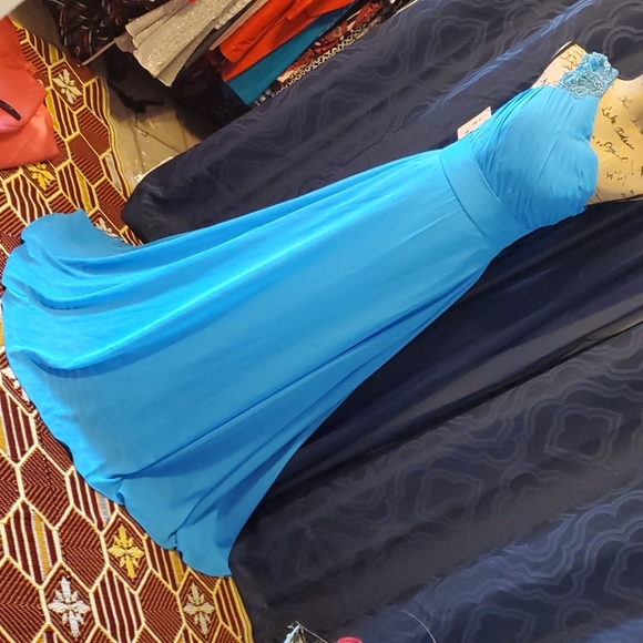 Dresses & Skirts - Prom or bridal waist 28 bust 33 length 58